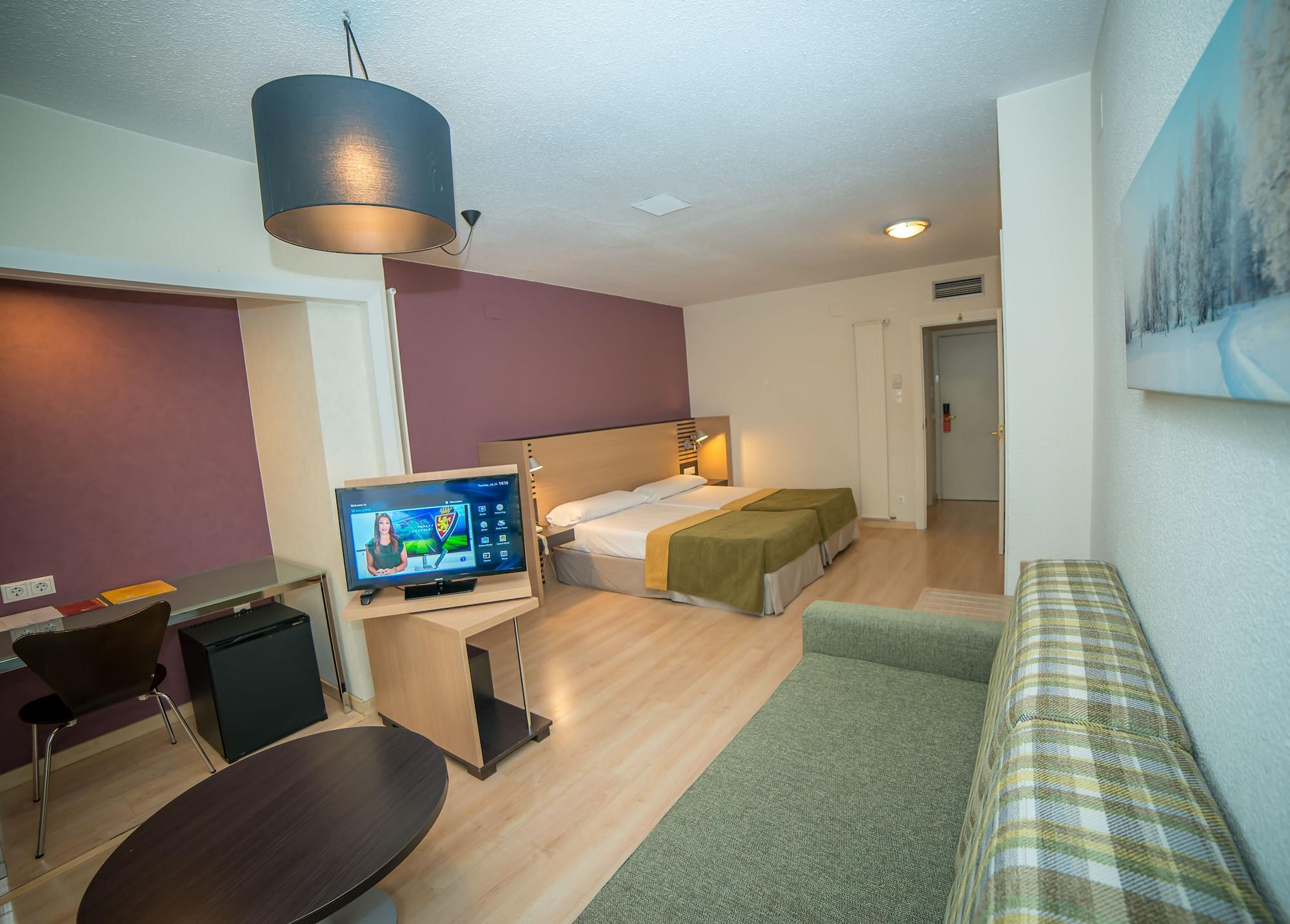 Oroel Hotel & Spa Jaca Ngoại thất bức ảnh